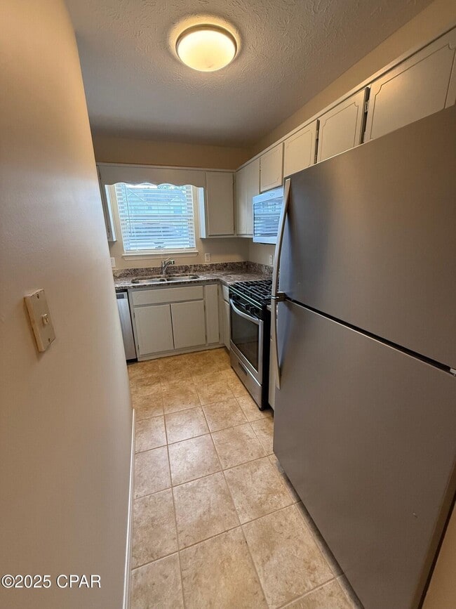 Foto del edificio - 6588 Harbour Blvd