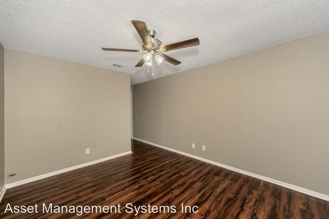 Building Photo - 709 Hercules Ln