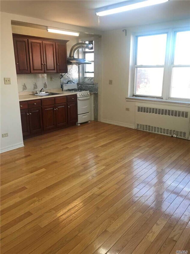 Building Photo - 144-44 41st Ave