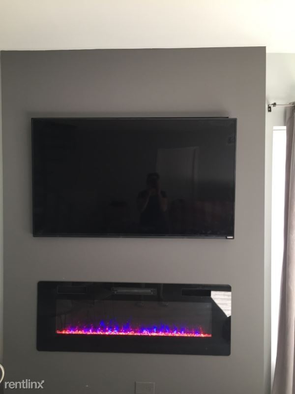 Foto del edificio - 4 br, 3 bath House - 1769 Rogers Ave
