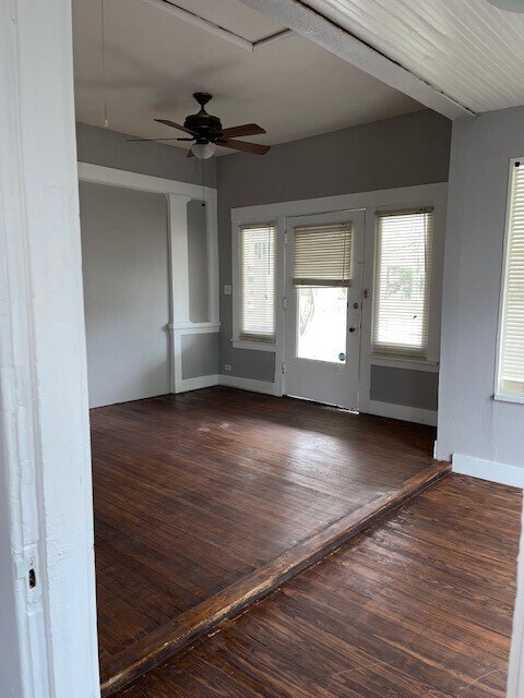 Building Photo - 5608 Tremont St