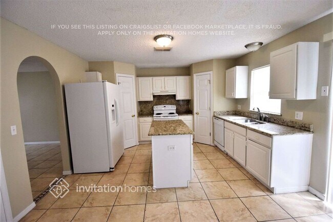Foto del edificio - 4306 Stonefield Dr