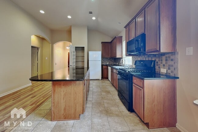 Building Photo - 1411 Cameron Park Ln