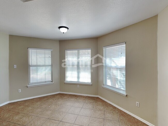 Foto del edificio - 4407 Cisco Valley Dr