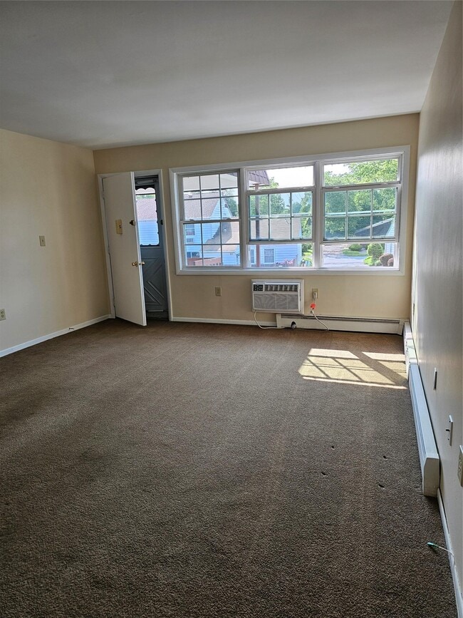 Foto del edificio - 274 Hooker Ave