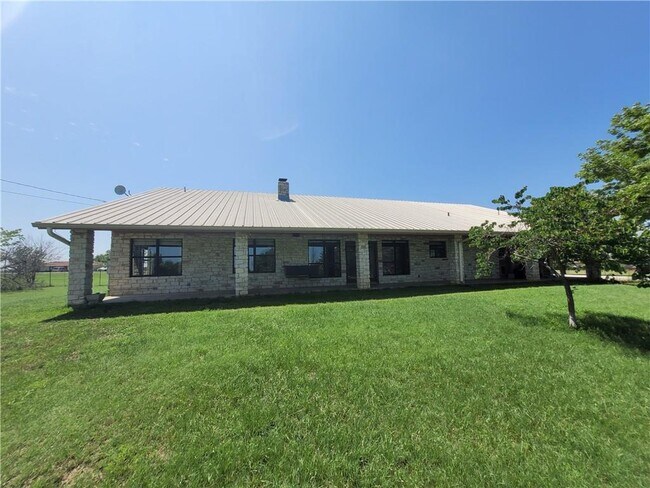 Building Photo - 2016 Rowe Loop