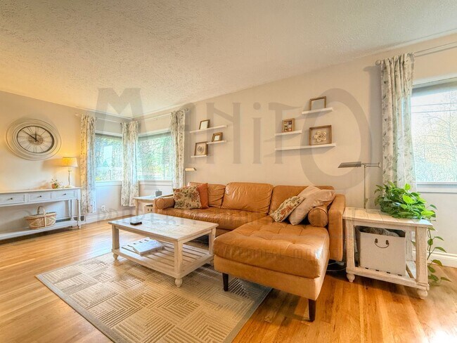 Foto del edificio - Beautiful Home Near Perry District