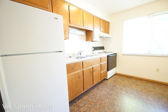 Building Photo - 2807 Lansing Dr