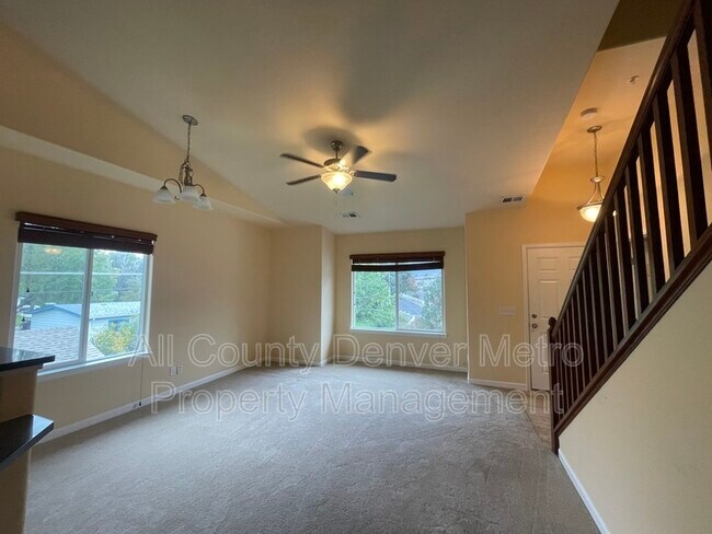Foto del edificio - 5014 Everett St