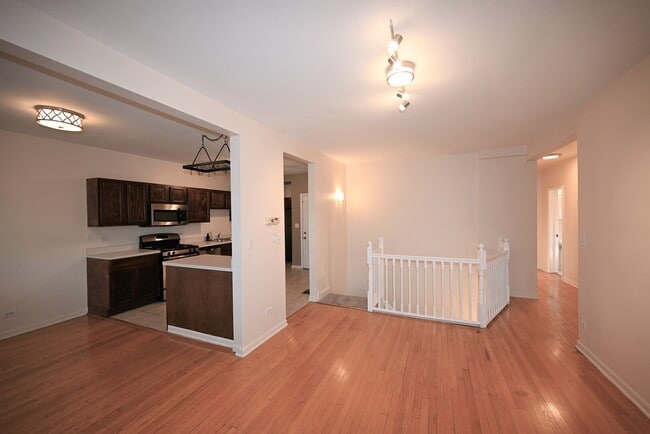 Building Photo - 5400 N Campbell Ave