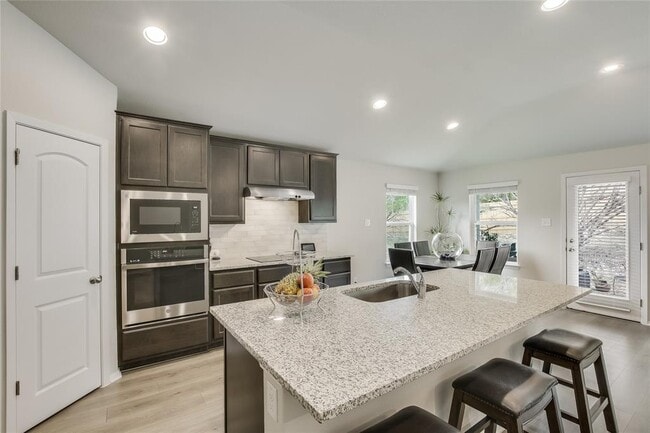 Building Photo - 3703 Stillwood Ln
