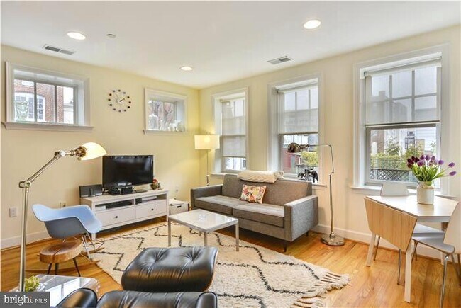 Foto del edificio - 2125 S St NW