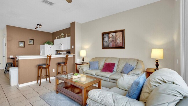 Building Photo - 2326 Silver Palm Dr