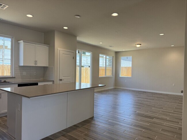 Foto del edificio - Brand new home Ariette at Copper River