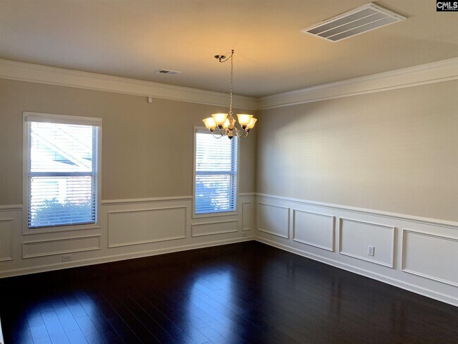 Foto del edificio - 260 Caroline Hill Rd