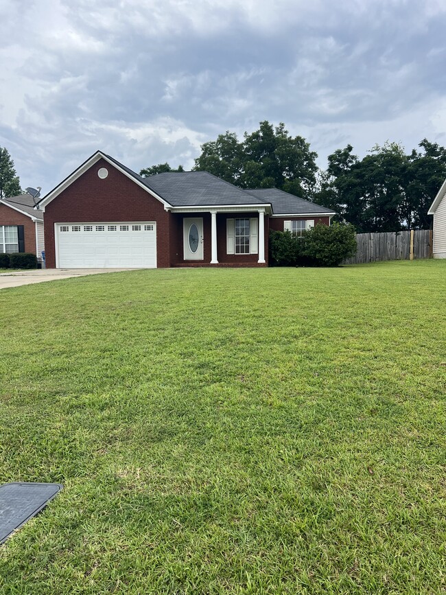 Building Photo - 412 Fulton Dr