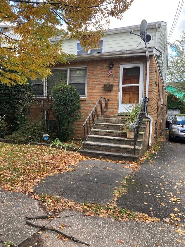 Photo - 253 N 15th St (Bloomfield, NJ)