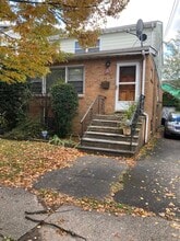 Building Photo - 253 N 15th St