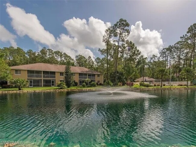 Foto del edificio - 5780 Woodmere Lake Cir