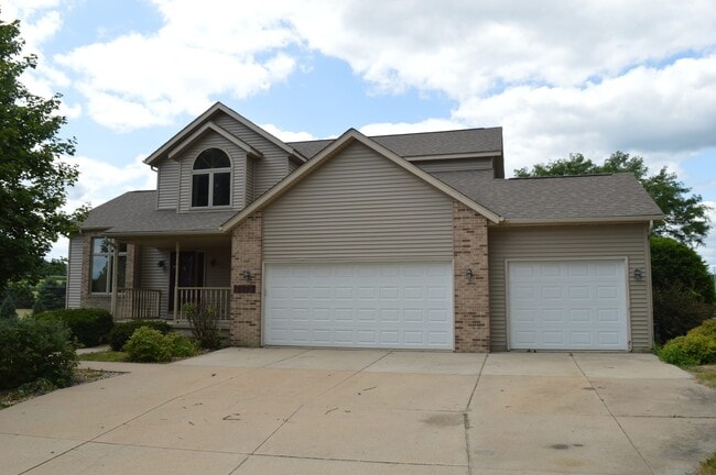 7475 Indigo Cir