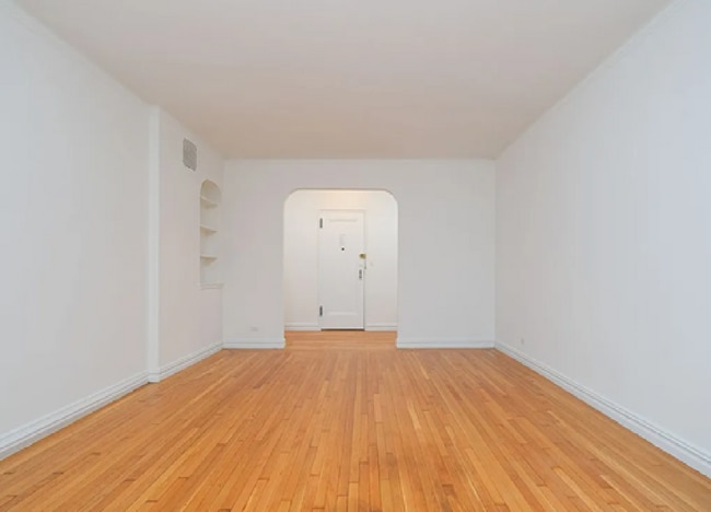 Charming Studio 1-Bedroom Apartment - Charming Studio 1-Bedroom Apartment