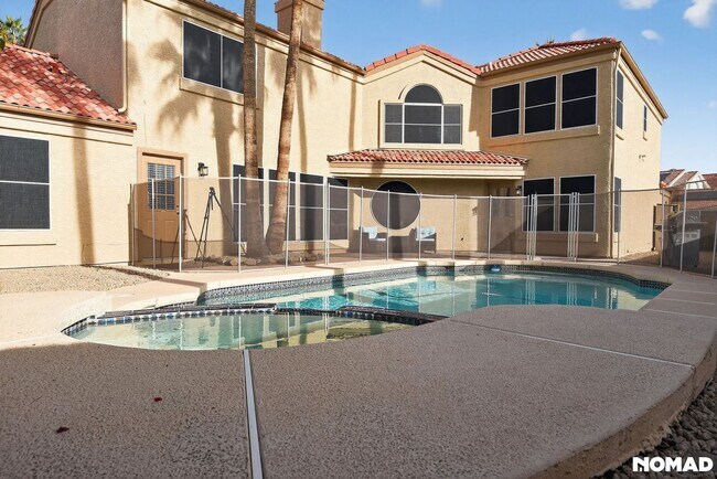 Foto del edificio - Stunning 4BR House in Scottsdale