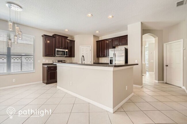 Building Photo - 5555 Burlwood Dr