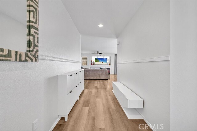 Building Photo - 13385 Knollwood Dr
