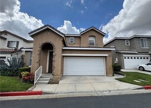 Building Photo - 28291 Cedar Ln