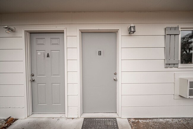 Building Photo - Please View 3D Virtual Walk-Through Before Scheduling a Showing