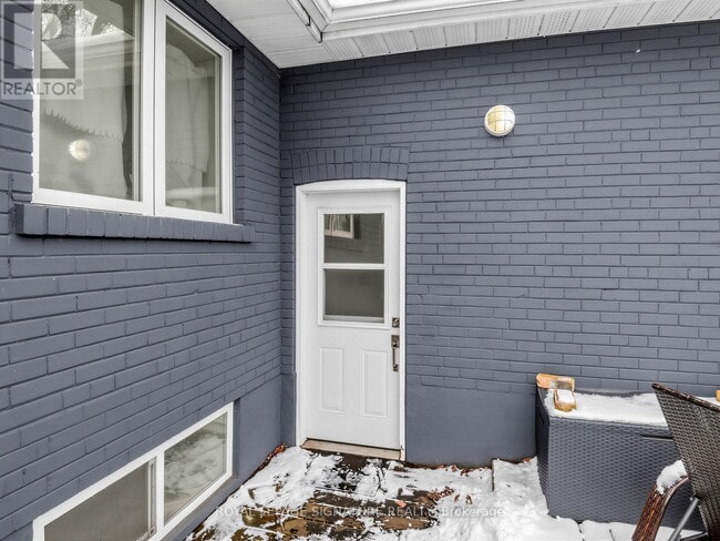 Building Photo - 22 Scotswood Rd