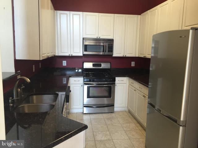 Building Photo - 2701 Bellforest Ct