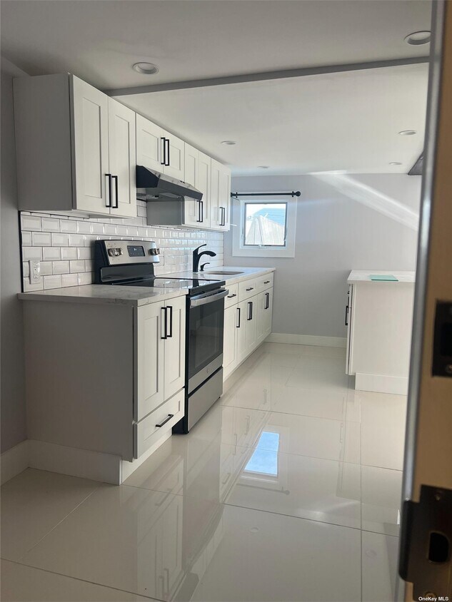 445 Main St Unit 3, Islip, NY 11751 Apartment for Rent in Islip, NY