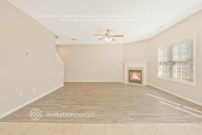 Foto del edificio - 3851 Lake Sanctuary Way