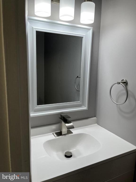 Foto del edificio - 8523 Pine Run Ct