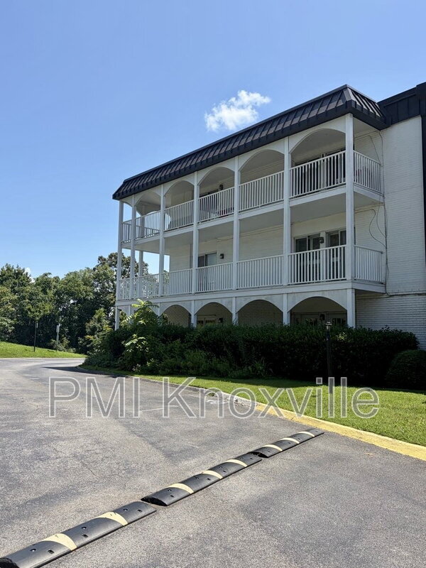 Photo - 5709 Lyons View Pike Apartment