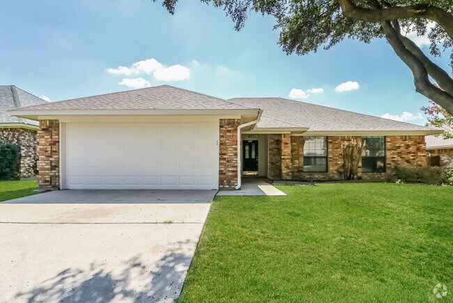 Building Photo - 4909 Barberry Dr