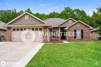 Building Photo - 125 Bermuda Lakes Dr