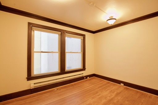 Building Photo - 419 Queen Anne Ave N