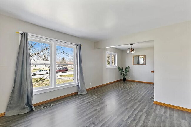 Building Photo - 985 aspen