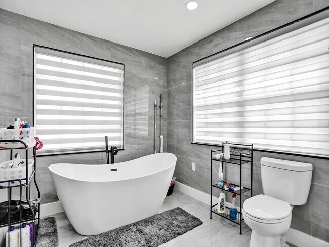 Foto del edificio - 613 NW 135th Terrace