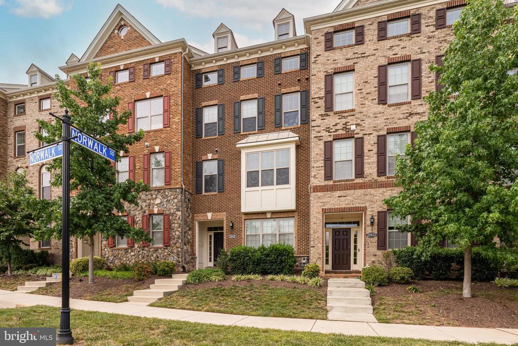 Primary Photo - 22635 Norwalk Square
