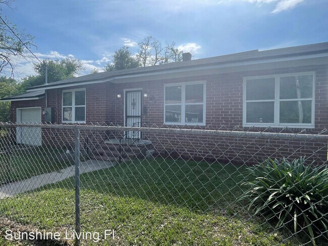 Building Photo - 3 br, 2 bath House - 2214 Wilson Street