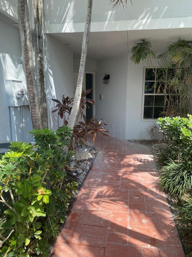 Building Photo - 17100  Boca Club Boulevard 3 Boca Raton Fl...