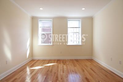 Building Photo - 1 bedroom in Cambridge MA 02138