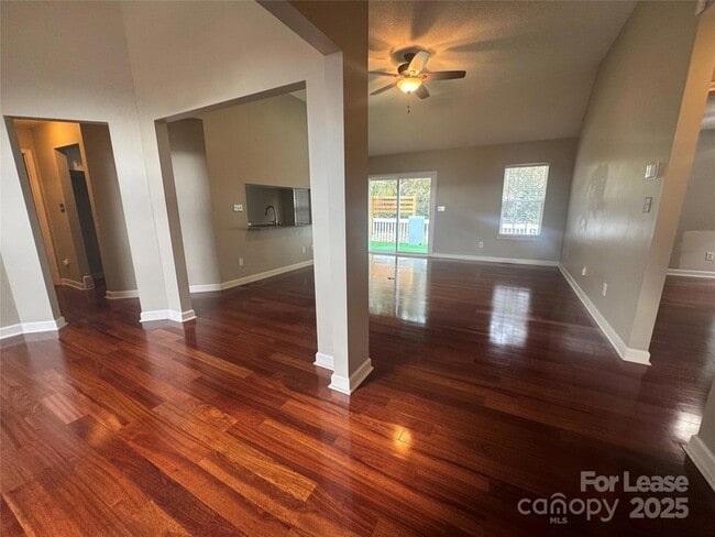 Building Photo - 3802 Cassidy Dr