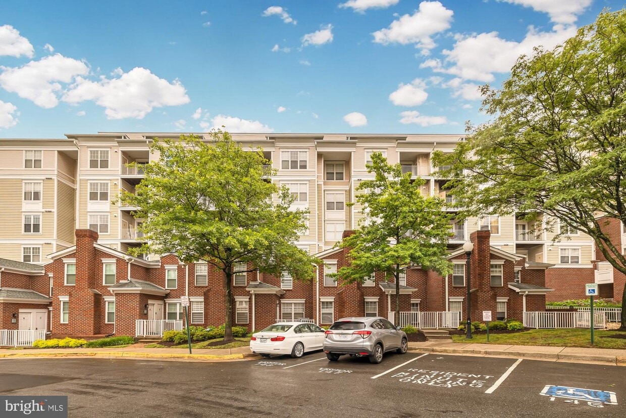 1645 International Dr, Tysons, VA 22102 Townhome Rentals in Tysons VA