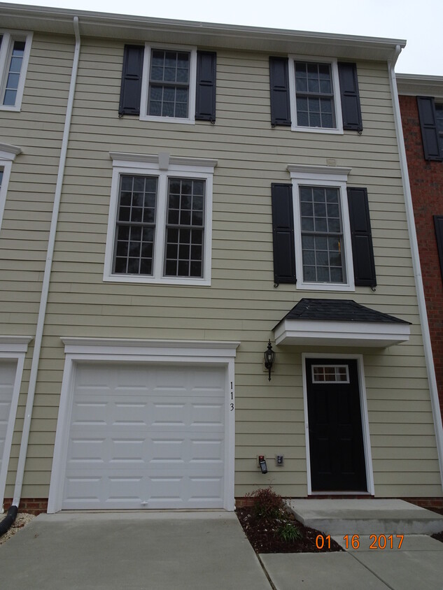 Primary Photo - Newly built Town Home for Rent in Williams...
