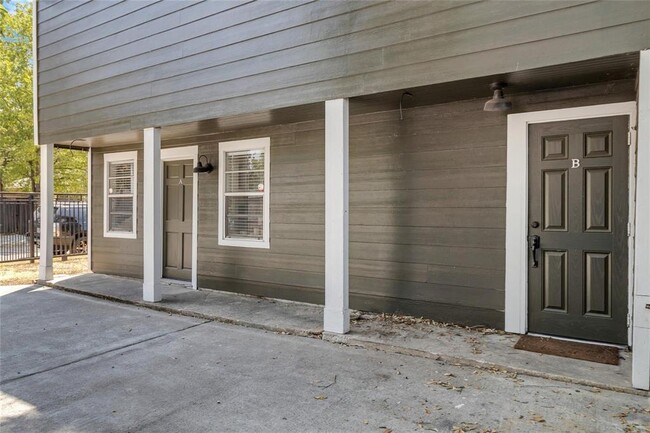 Building Photo - 4809 McEwen St