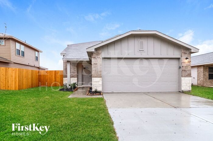 Foto principal - 25602 Roy Rogers Rd